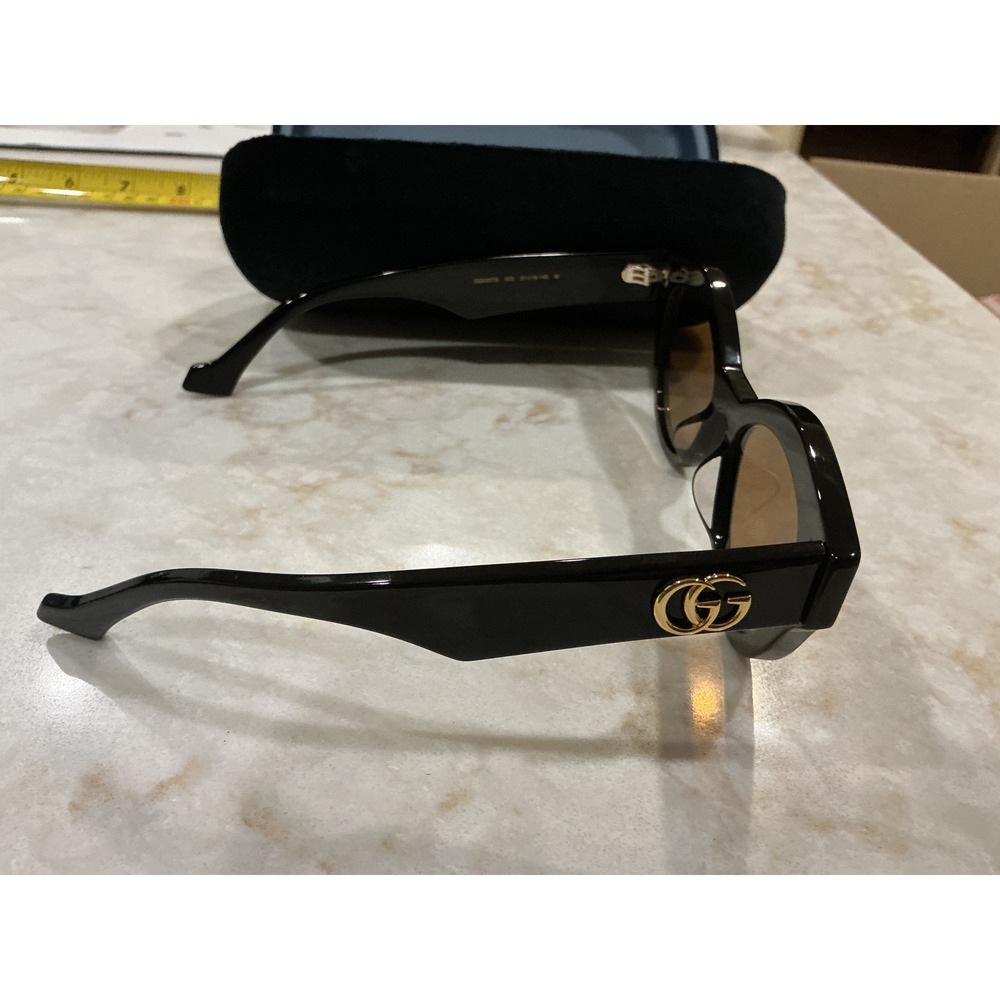GUCCI GG0957S 003Cat Eye Sunglasses Black Gold Logo Brown Lens Italy M - Picture 5 of 13